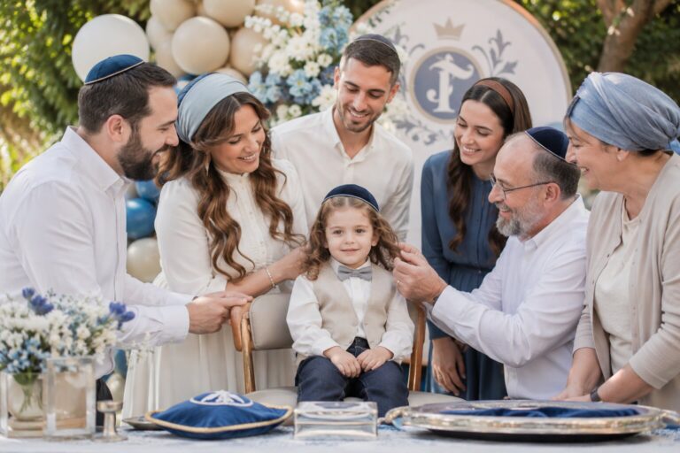 מה זה חלאקה? כל מה שצריך לדעת על המנהג והמשמעות